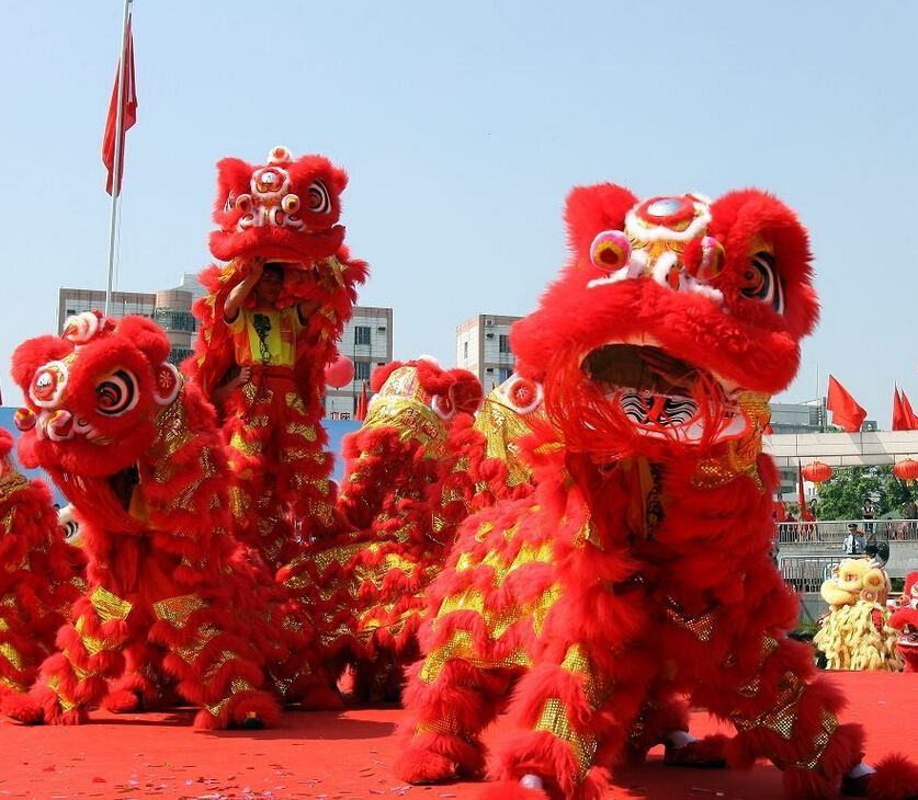 舞狮子,是我国优秀的民间艺术,每逢元宵佳节或集会庆典,民间都以狮舞